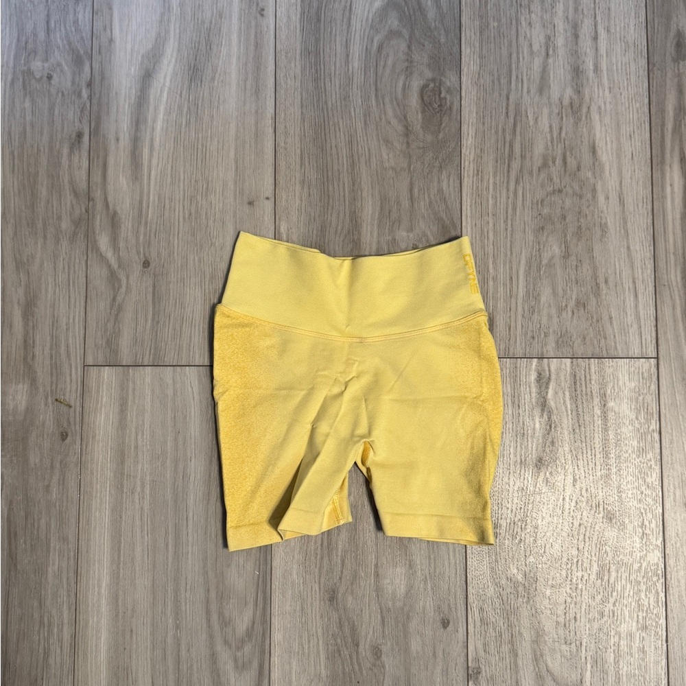 Women's dfyne yellow shorts